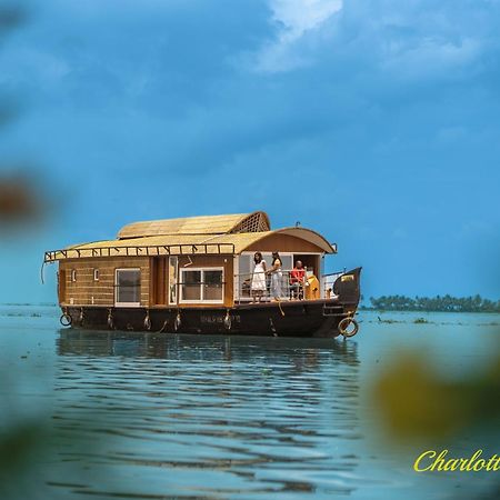Charlotte Cruise House Boat Hotel Alappuzha Luaran gambar