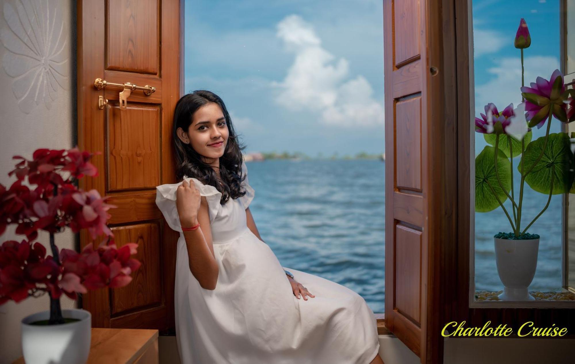 Charlotte Cruise House Boat Hotel Alappuzha Luaran gambar